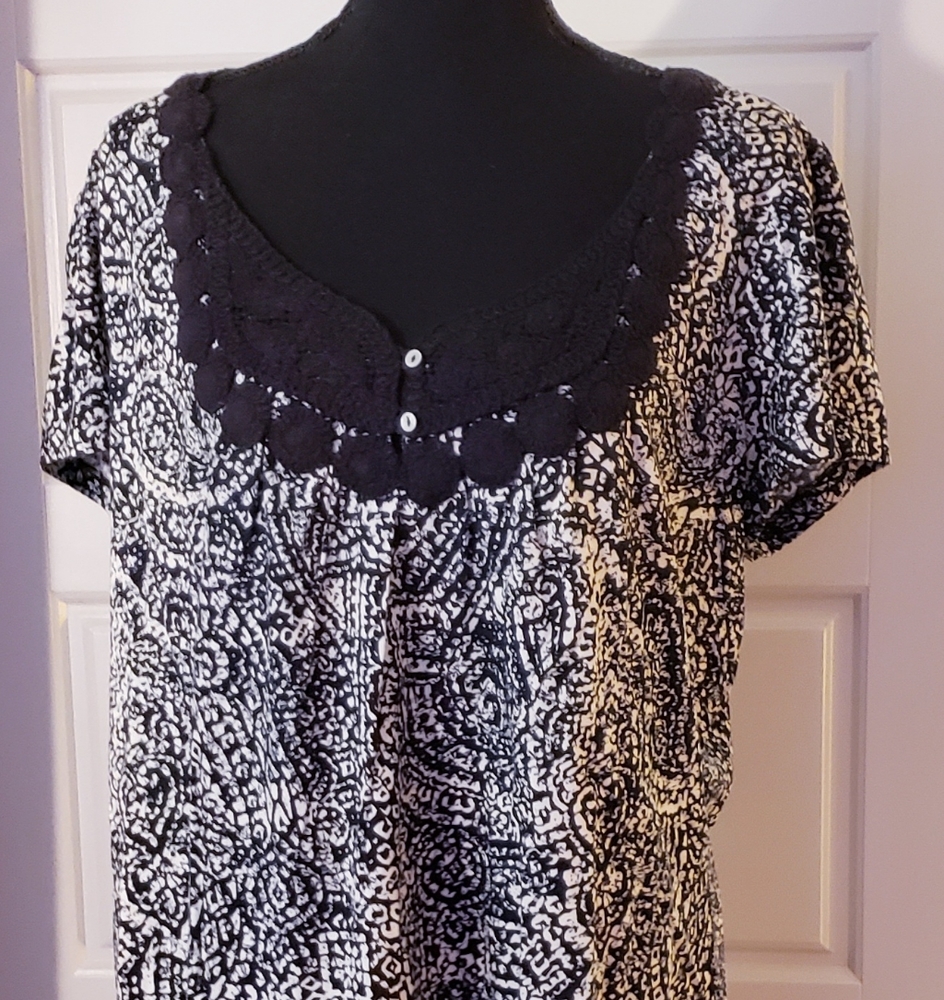 Womens Pullover Top